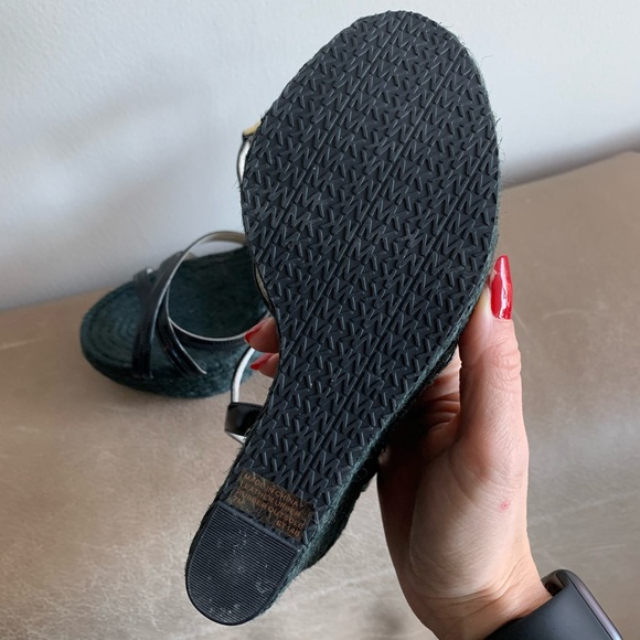BNWOB Michael Kors wedges - Picture 2 of 4
